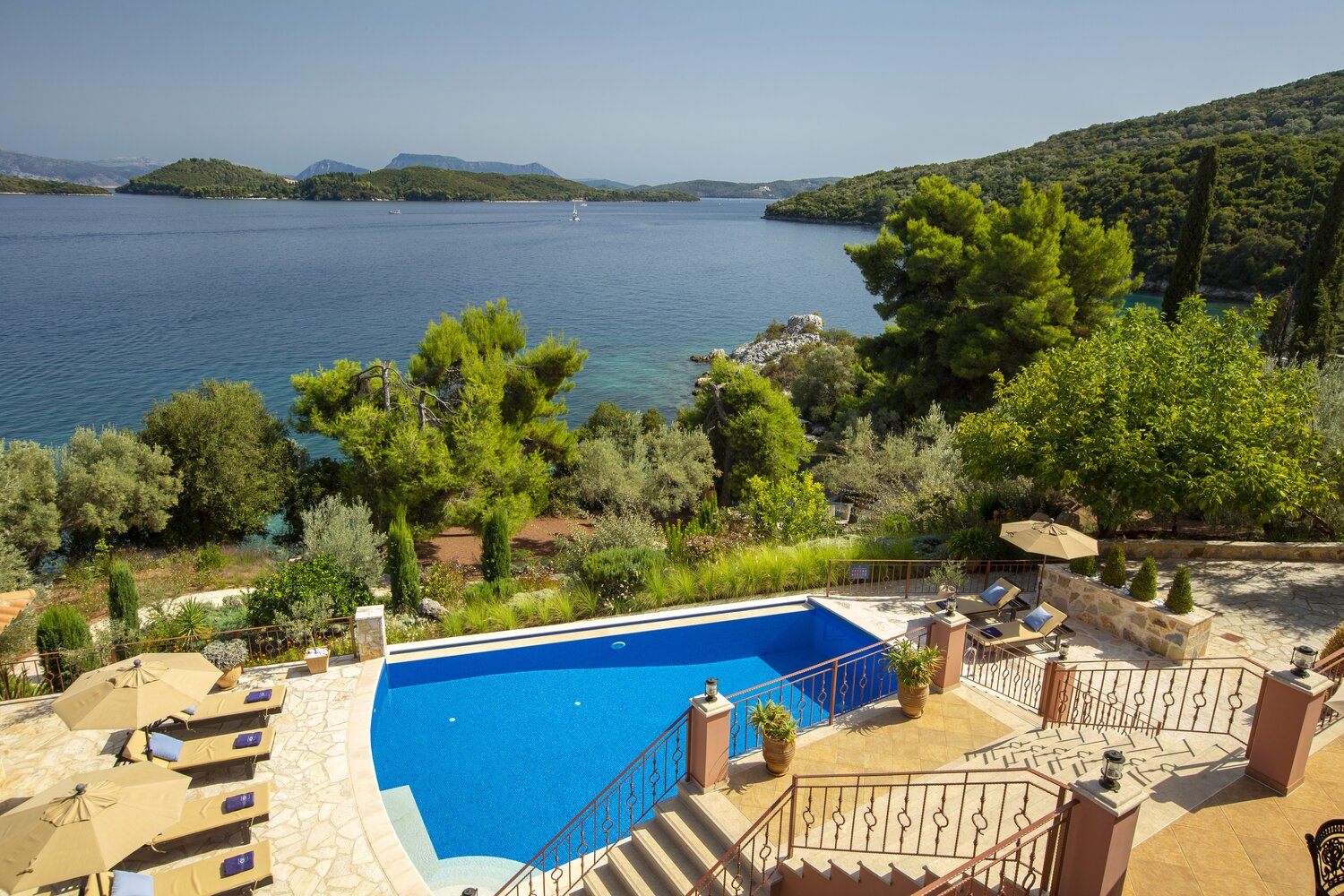 poolview